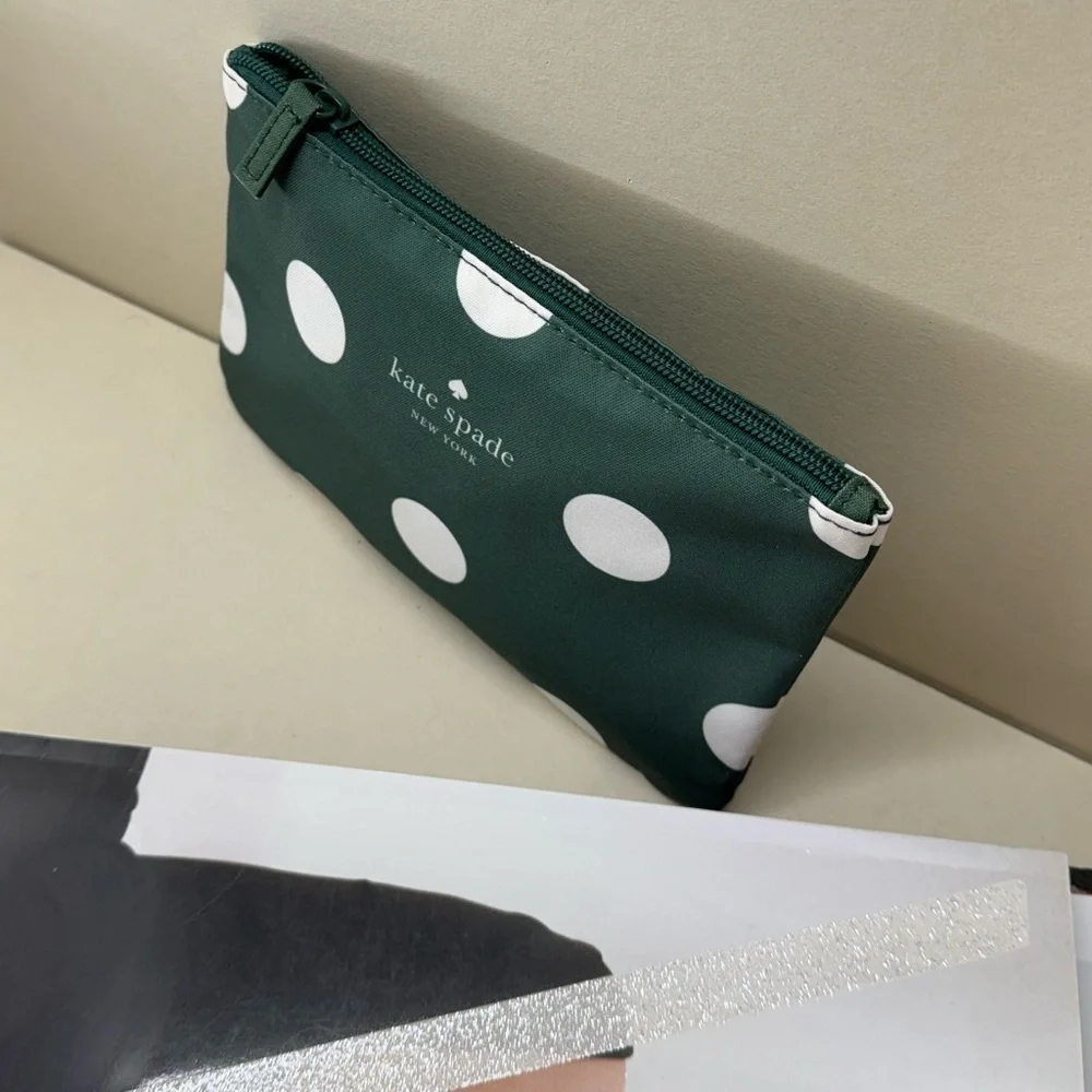 (new+tag) Kate Spade - Rare! 8” x 5.5” travel pouch (cosmetics) polka dot green